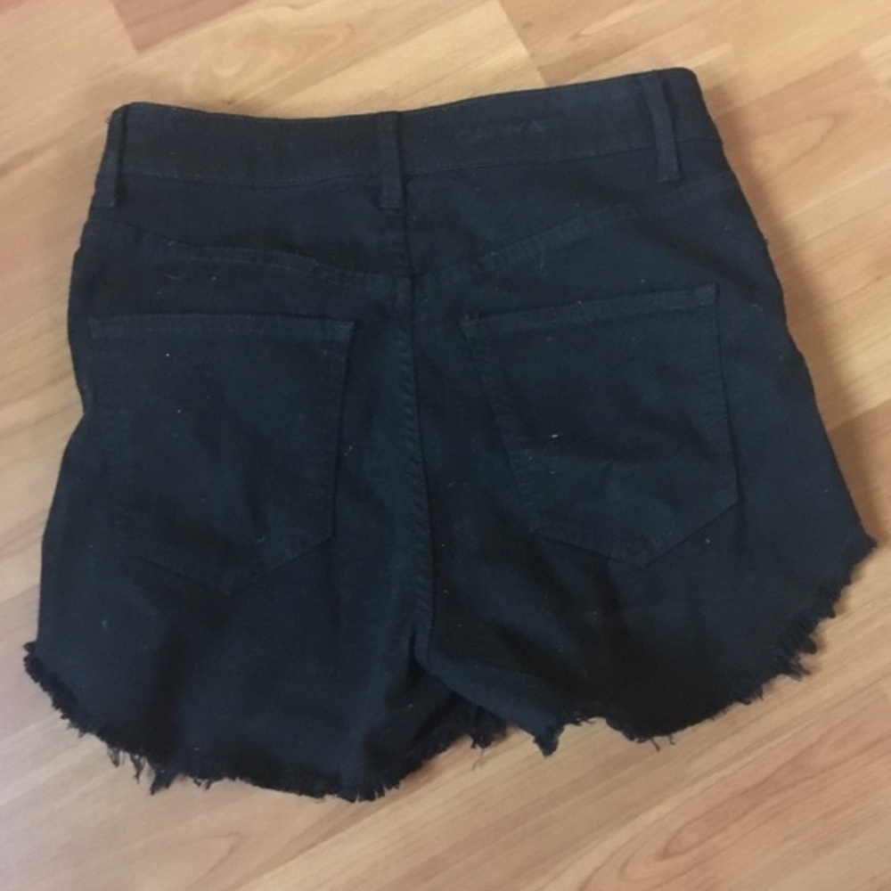 NEW LF HIGH RISE STENCIL SHORTS - Picture 4 of 4